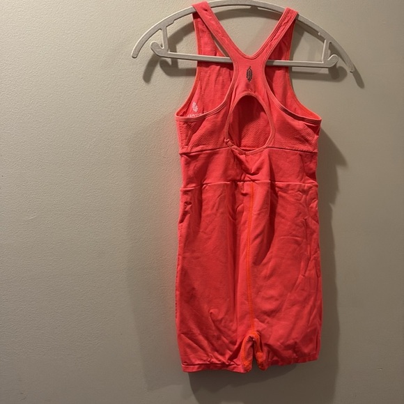 Free People Movement Coral Sleeveless Athletic one piece - great condition - Picture 2 of 5